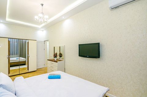 İcarəyə verilir 3 otaqlı köhnə tikili 101 m² — Bakı