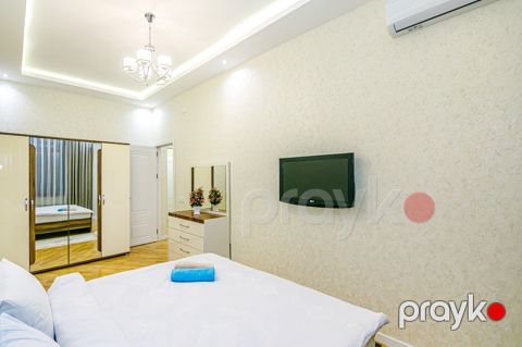 İcarəyə verilir 3 otaqlı köhnə tikili 101 m²