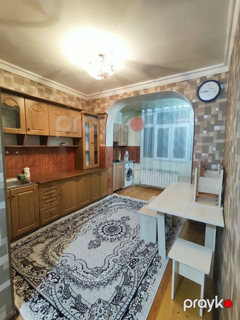 İcarəyə verilir 4 otaqlı köhnə tikili 100 m²