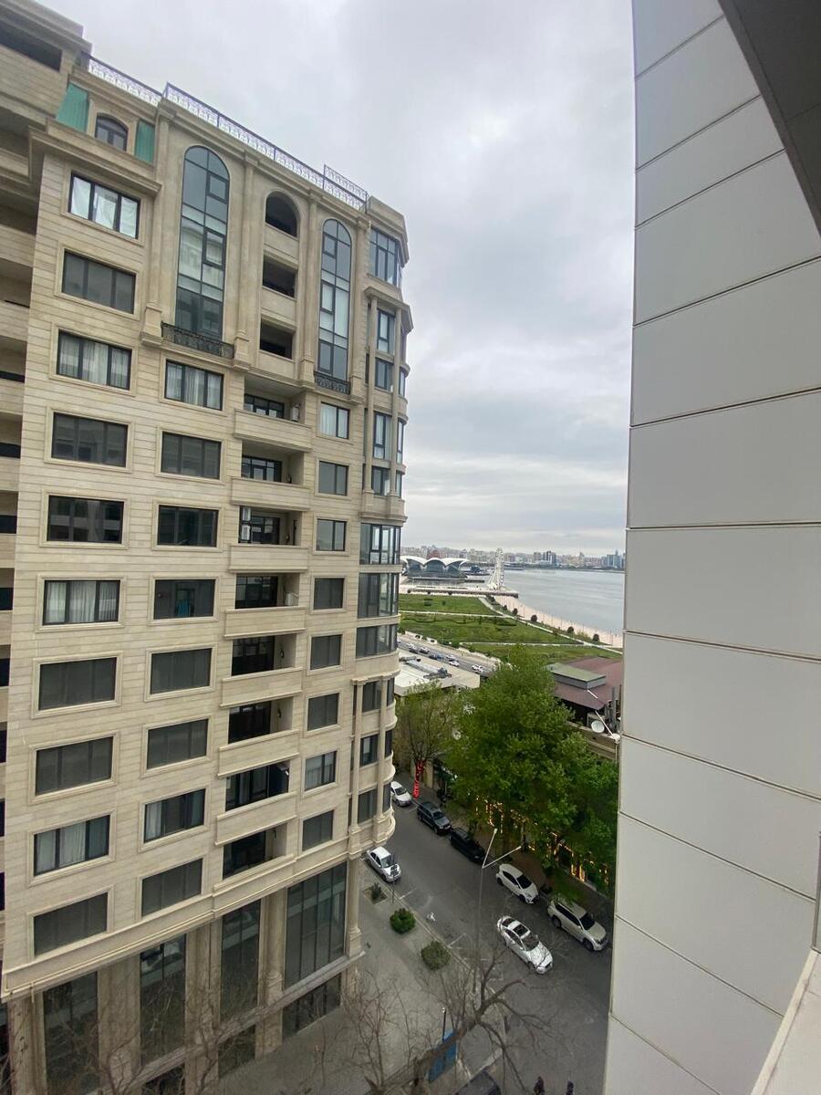 Satılır 4 otaqlı yeni tikili 135.7 m² — Mənzil, Bakı (3)