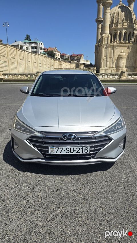 Hyundai Elantra, 2019 il