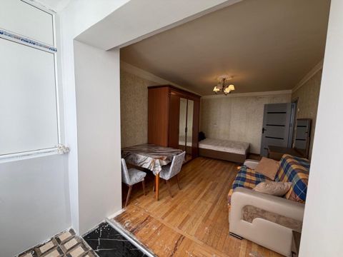 İcarəyə verilir 1 otaqlı köhnə tikili 50 m² — Bakı