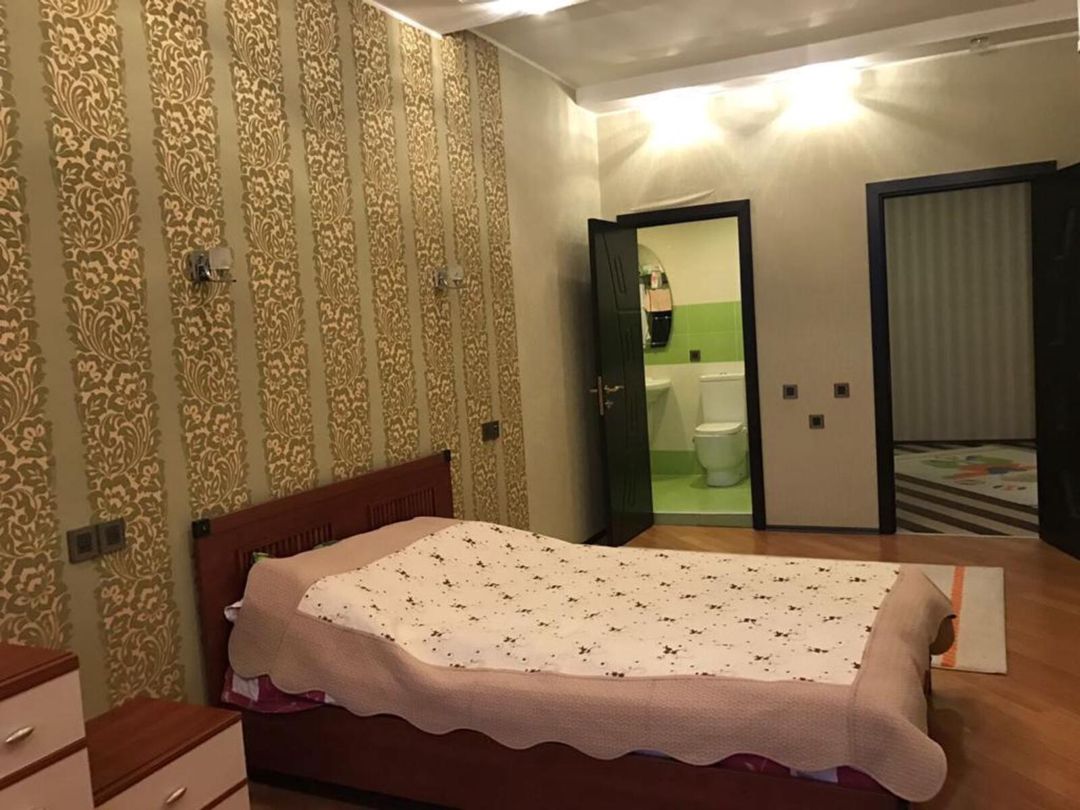 İcarəyə verilir 3 otaqlı yeni tikili 130 m² — Mənzil, Bakı (2)