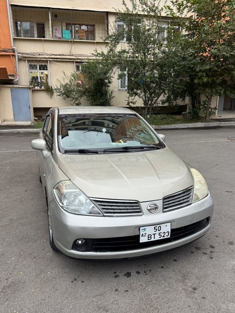 Nissan Tiida, 1.6 L, 2007 il, 320 000 km — Bakı