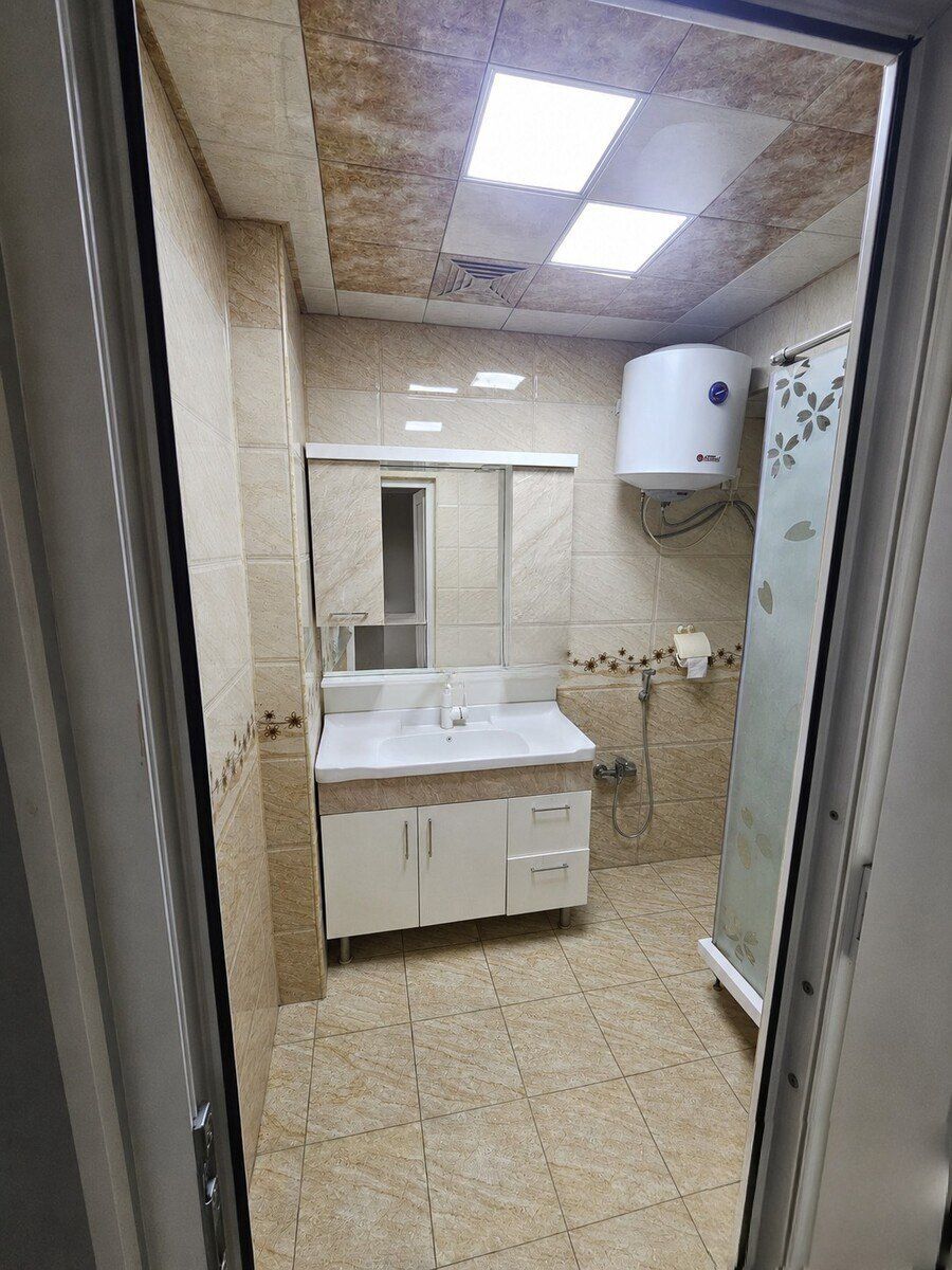 Satılır 4 otaqlı köhnə tikili 100 m² — Mənzil, Bakı (7)
