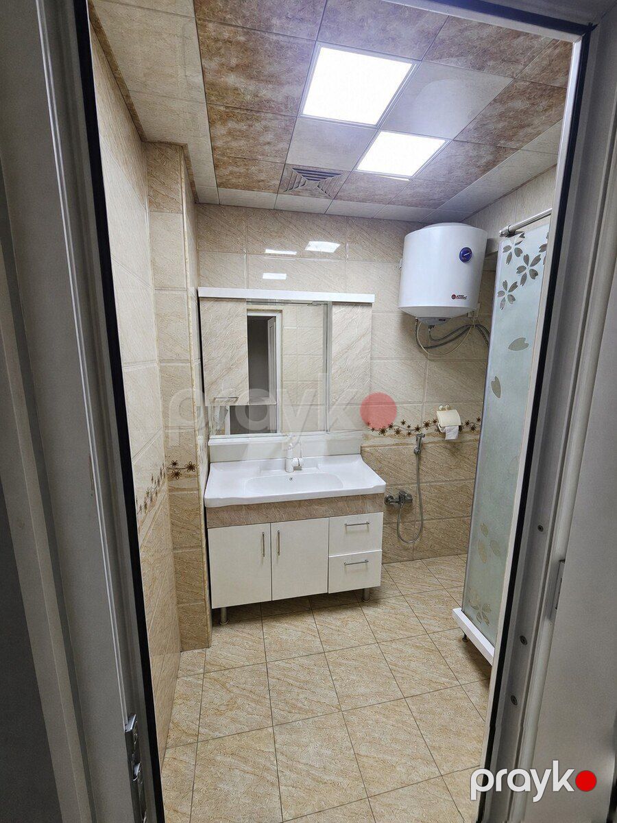 Satılır 4 otaqlı köhnə tikili 100 m² — Mənzil, Bakı (7)