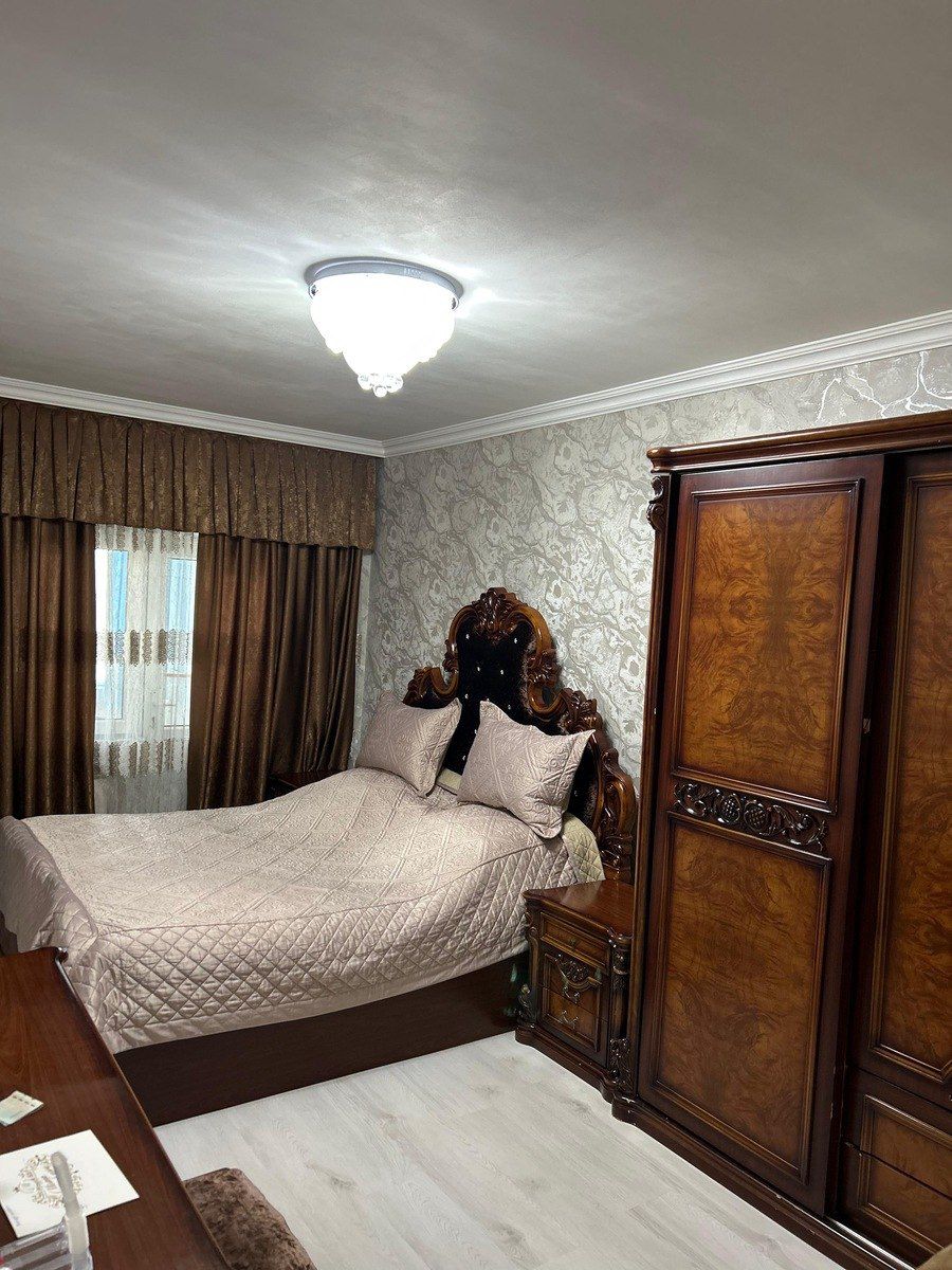 Satılır 4 otaqlı köhnə tikili 90 m² — Mənzil, Bakı (3)