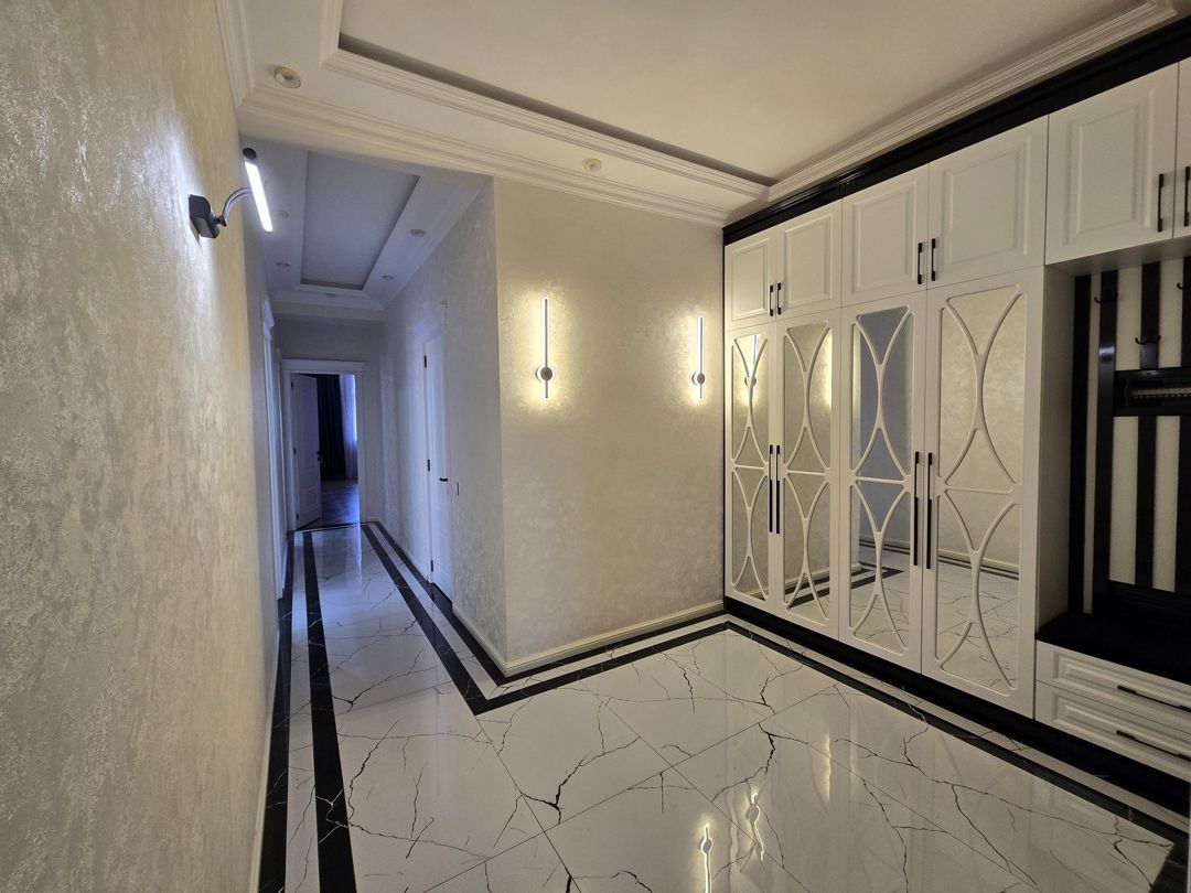 Satılır 3 otaqlı yeni tikili 140 m² — Mənzil, Bakı (2)