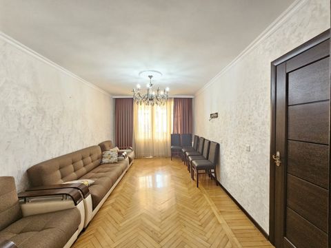 Satılır 3 otaqlı köhnə tikili 80 m² — Bakı