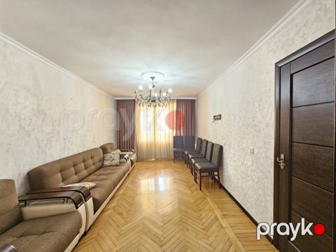 Satılır 3 otaqlı köhnə tikili 80 m²