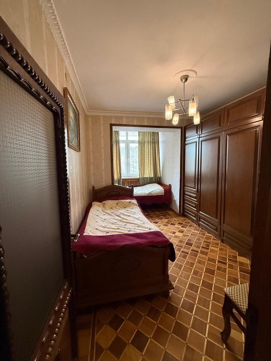 Satılır 5 otaqlı köhnə tikili 130 m² — Mənzil, Bakı (8)