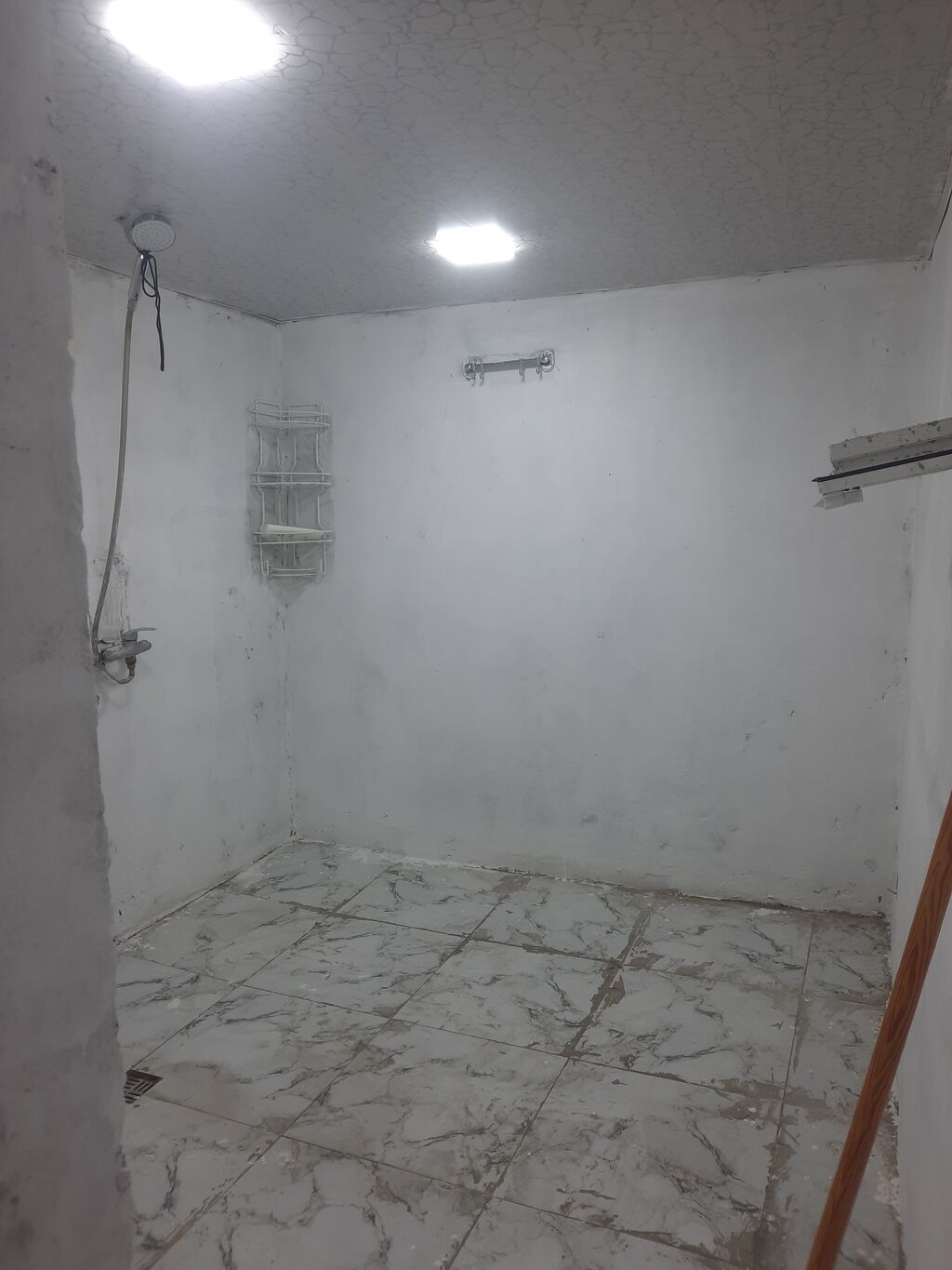 Ev bileceride merkezde yerlesir 3 otağ 1 metbex qaraci var heyeti var — Daşınmaz əmlak, Bakı (9)