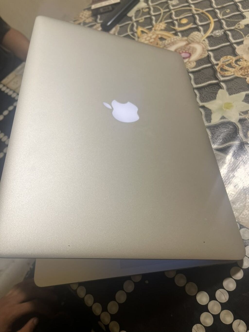 Salam macbook ideal vəziyyətdədir şəkillərdə məlumat vermaddi — Apple Macbook, Bərdə (4)