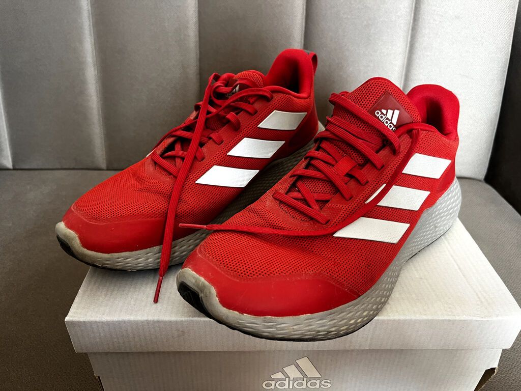 Orijinal Adidas idman ayaqqabısı. Şəkillərdən də göründüyü kimi çox — Şəxsi əşyalar, Bakı (5)