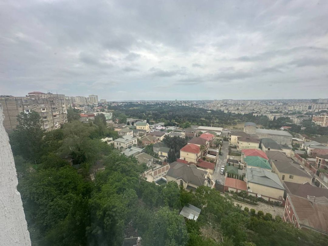 Satılır 4 otaqlı köhnə tikili 110 m² — Mənzil, Bakı (11)