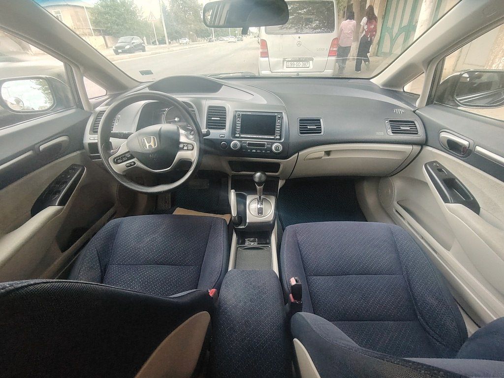 Honda Civic, 1.3 L, 0.9 kWh, 2008 il, 285 696 km — Avtomobillər, Sumqayıt (10)