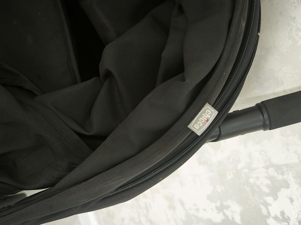 Chicco uşaq arabası – qara rəng - Brend/model: Chicco (etiketdə — Uşaq nəqliyyatı, Bakı (3)