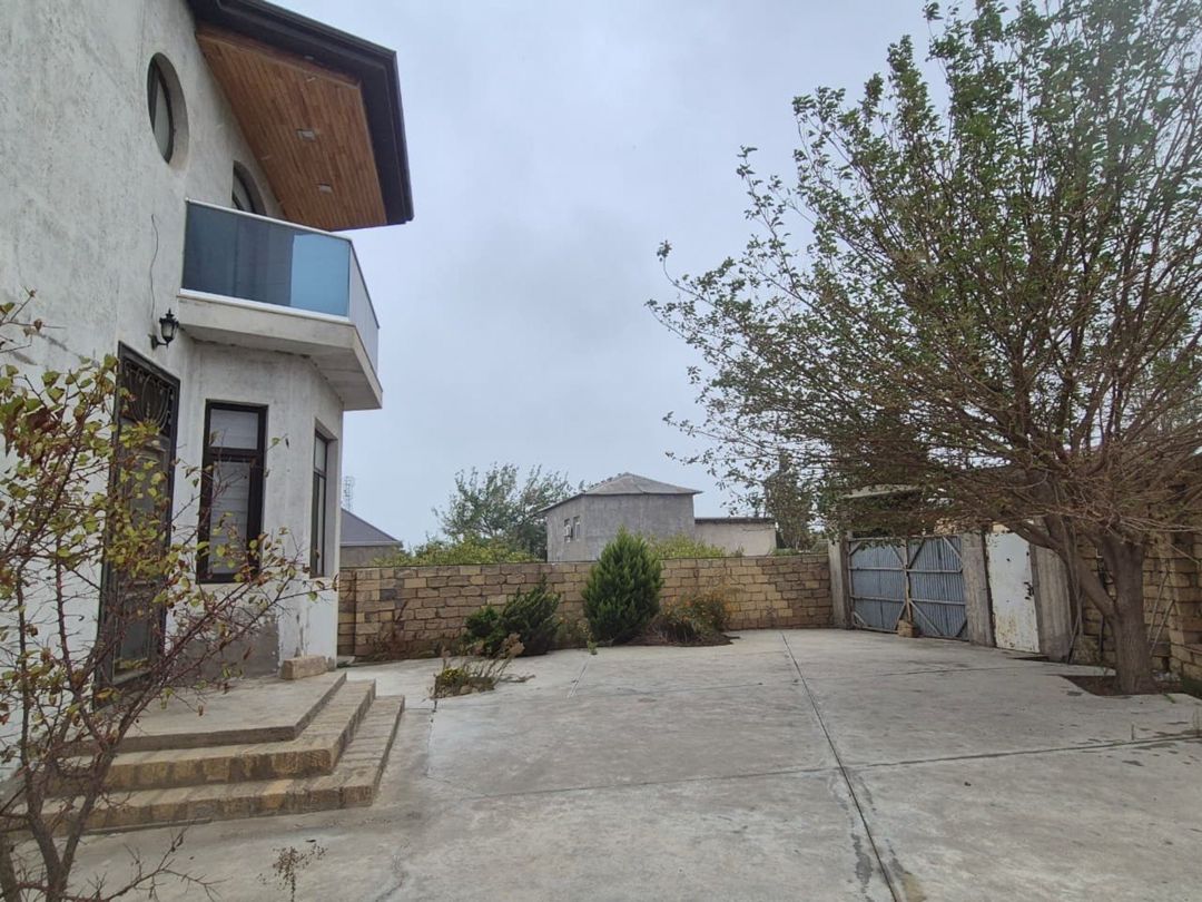 Satılır 4 otaqlı həyət evi/bağ evi 200 m² — Ev, villa, Bakı (4)