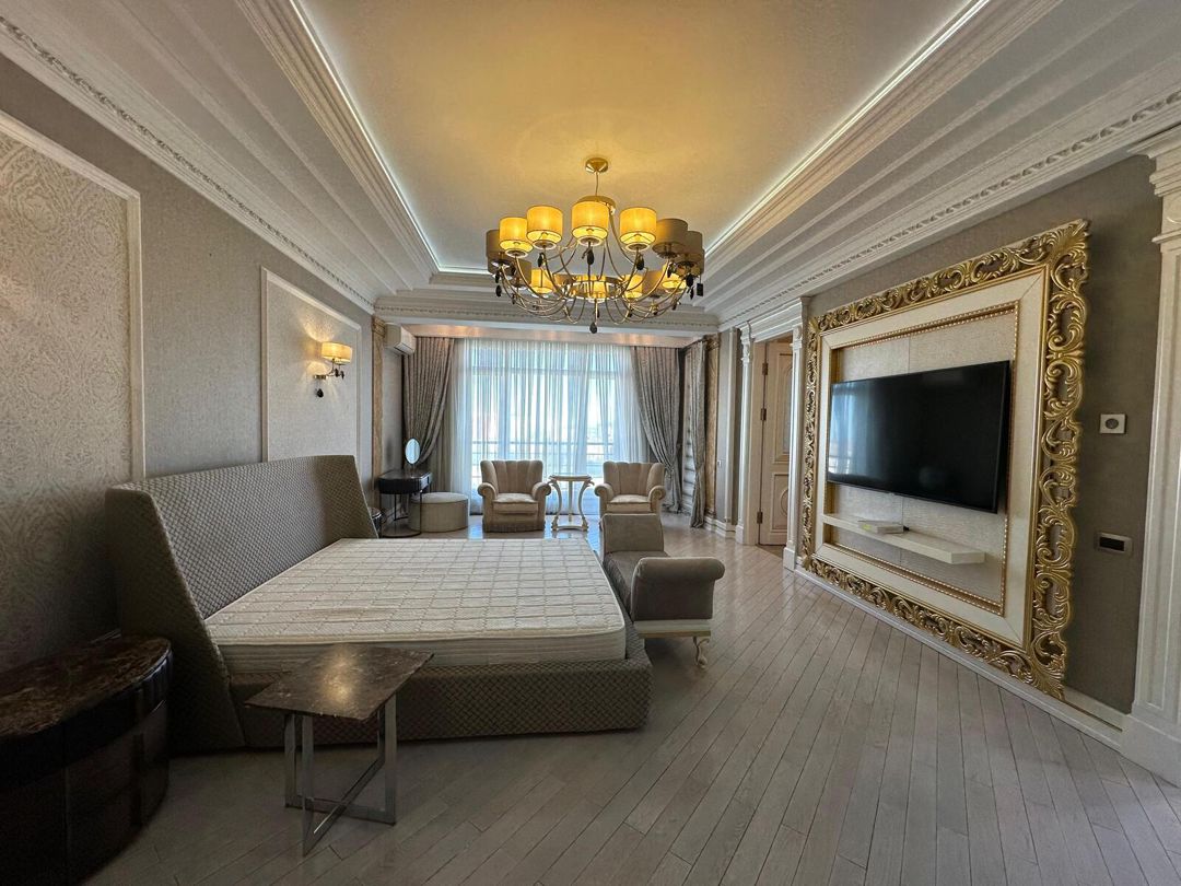 Satılır 6 otaqlı yeni tikili 420 m² — Mənzil, Bakı (8)