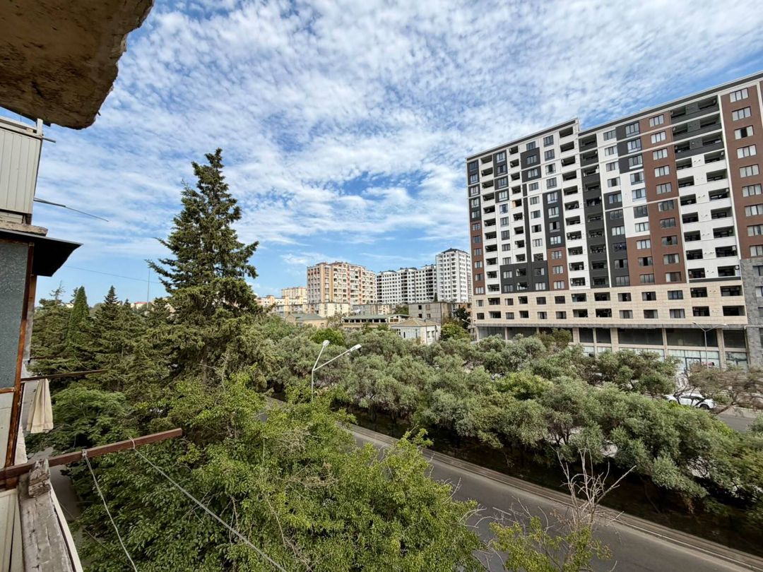Satılır 2 otaqlı köhnə tikili 57 m² — Mənzil, Bakı (3)