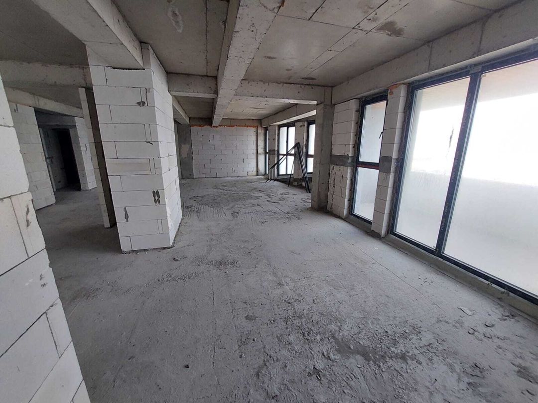 Satılır 4 otaqlı yeni tikili 303 m² — Mənzil, Bakı (8)