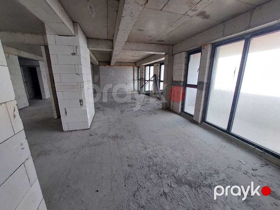 Satılır 4 otaqlı yeni tikili 303 m² — Mənzil, Bakı (8)