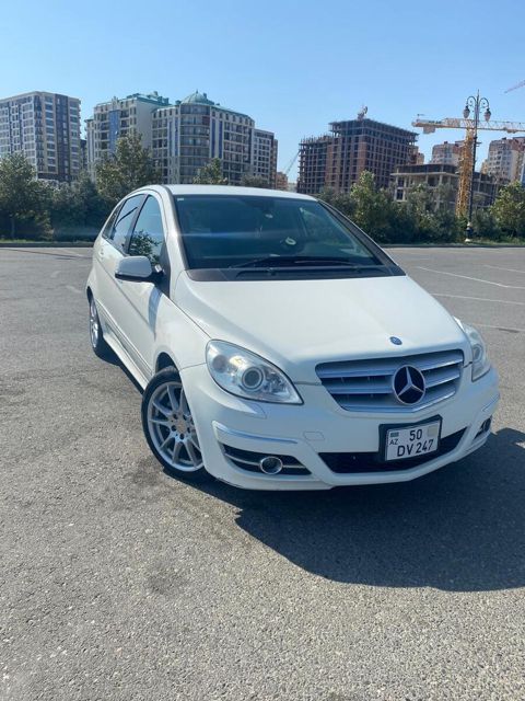 Mercedes B 180, 2009 il — Sumqayıt