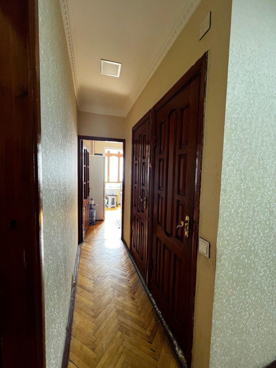Satılır 5 otaqlı köhnə tikili 130 m² — Mənzil, Bakı (5)