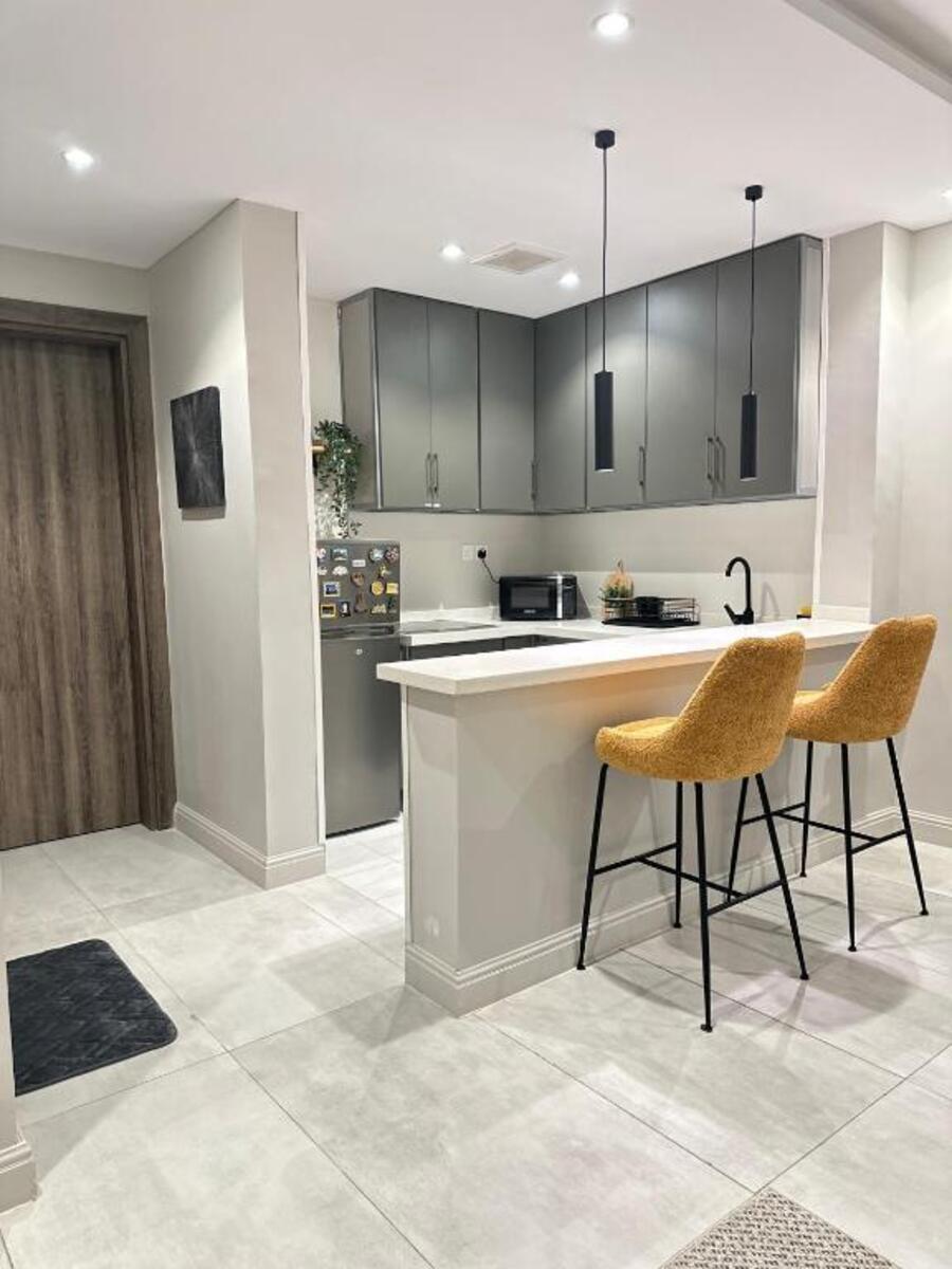İcarəyə verilir 3 otaqlı yeni tikili 110 m² — Mənzil, Bakı (11)