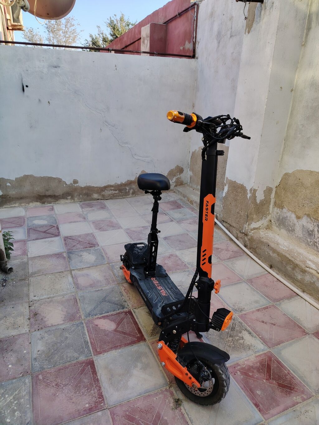 Elektrik skuter – Faster E‑Scooter Xüsusiyyətlər: - Güclü off-road — İdman, hobi, istirahət, Güzdək (9)