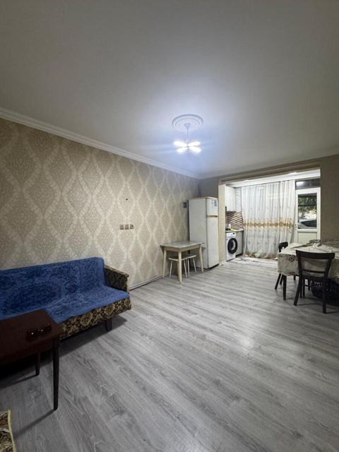 Satılır 2 otaqlı köhnə tikili 40 m² — Bakı