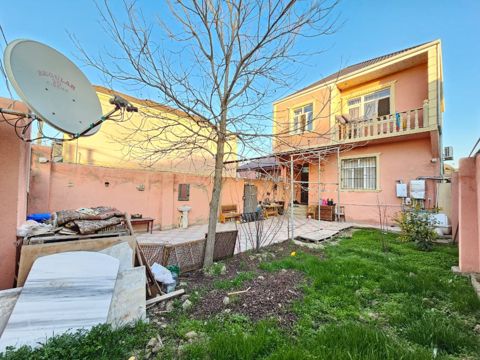 Satılır 4 otaqlı həyət evi/bağ evi 100 m² — Xırdalan