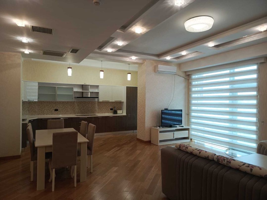 İcarəyə verilir 3 otaqlı yeni tikili 148 m² — Mənzil, Bakı (2)