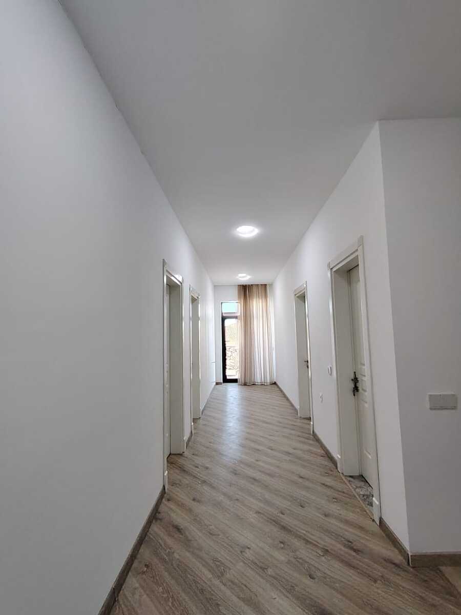 Satılır 4 otaqlı həyət evi/bağ evi 200 m² — Ev, villa, Bakı (5)
