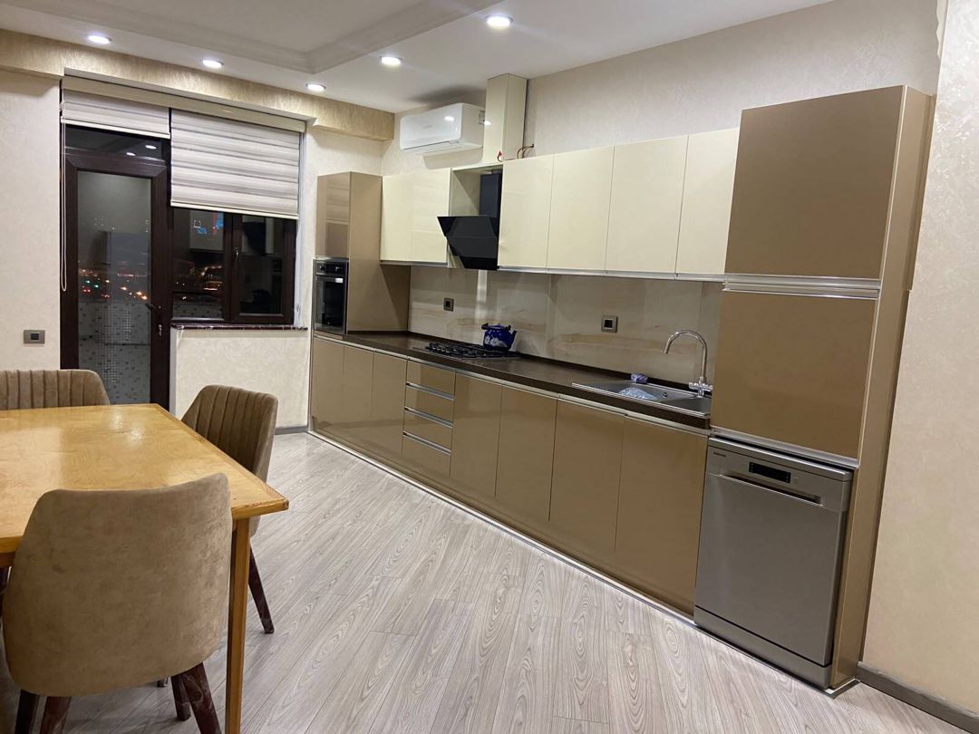 İcarəyə verilir 2 otaqlı yeni tikili 110 m² — Mənzil, Bakı (9)