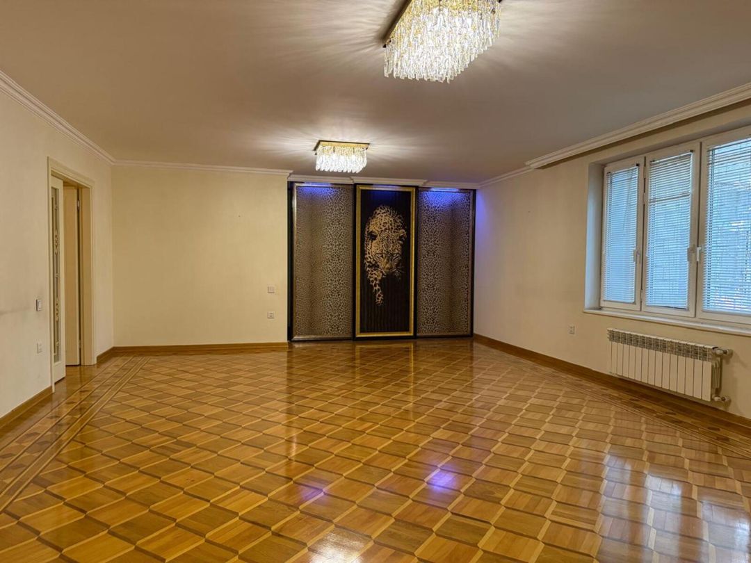 İcarəyə verilir 3 otaqlı köhnə tikili 170 m² — Mənzil, Bakı (5)