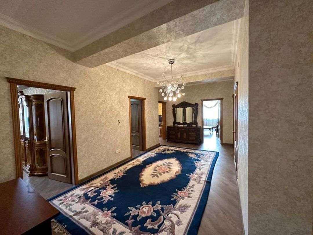 İcarəyə verilir 4 otaqlı yeni tikili 227 m² — Mənzil, Bakı (9)
