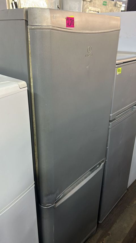 Indesit ikiqapılı soyuducu - Rəng: metalik boz - Yuxarıda soyuducu — Digah