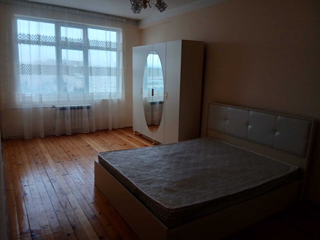 İcarəyə verilir 3 otaqlı yeni tikili 130 m² — Mənzil, Bakı (6)