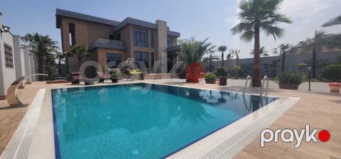 Satılır 7 otaqlı həyət evi/bağ evi 600 m²