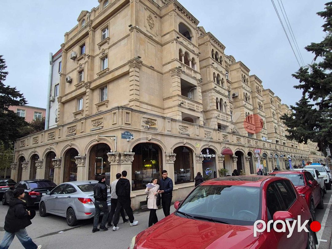 Satılır obyekt 320 m² — Əmlak, Bakı (3)