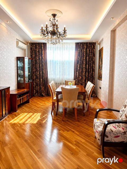 Satılır 3 otaqlı yeni tikili 132 m²