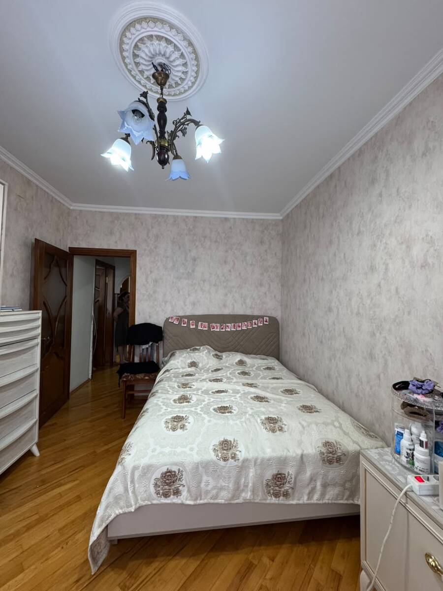 Satılır 4 otaqlı köhnə tikili 110 m² — Mənzil, Bakı (6)