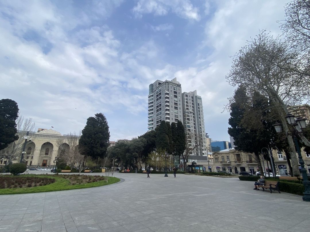 Satılır 4 otaqlı yeni tikili 240 m² — Mənzil, Bakı (2)