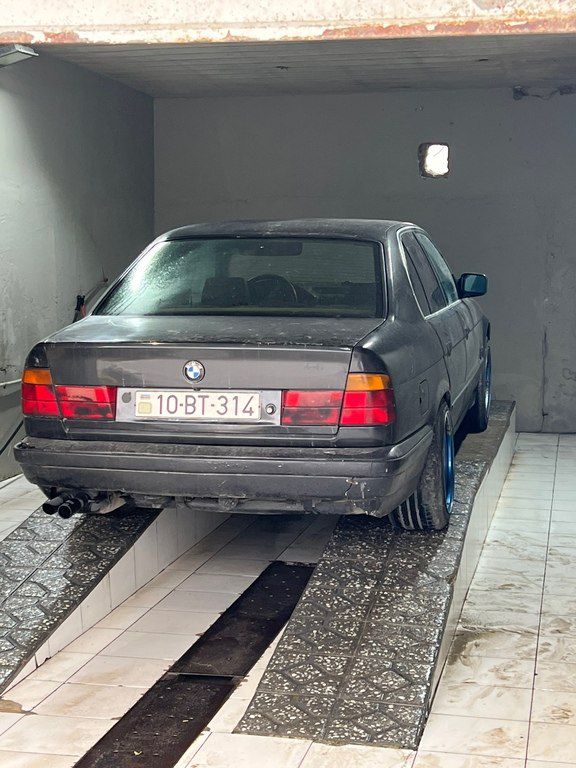 BMW 525, 2.5 L, 1990 il, 259 900 km — Avtomobillər, Bakı (9)