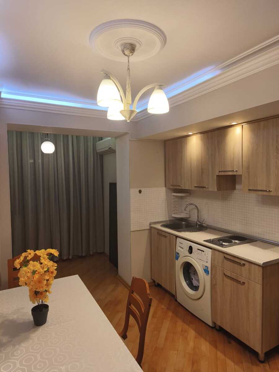İcarəyə verilir 1 otaqlı köhnə tikili 46 m² — Mənzil, Bakı (5)