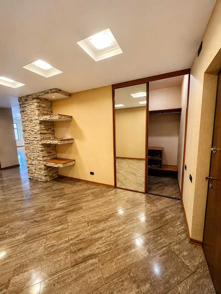 Satılır 4 otaqlı yeni tikili 230 m² — Mənzil, Bakı (2)