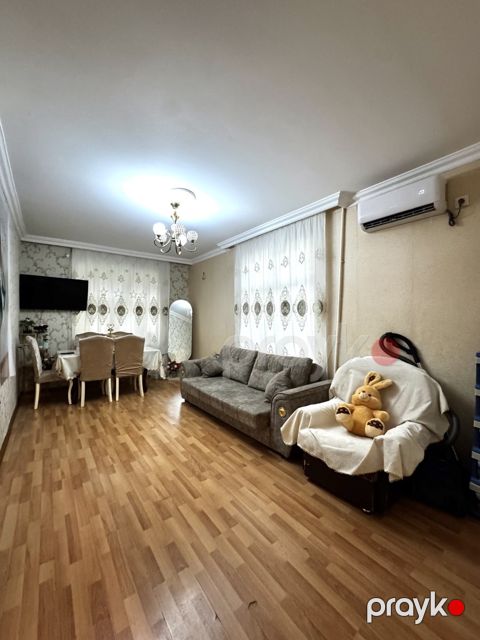 Satılır 2 otaqlı köhnə tikili 65 m²