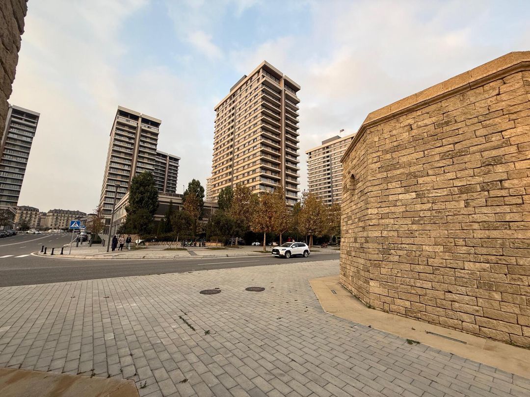 Satılır 4 otaqlı yeni tikili 185 m² — Mənzil, Bakı (3)