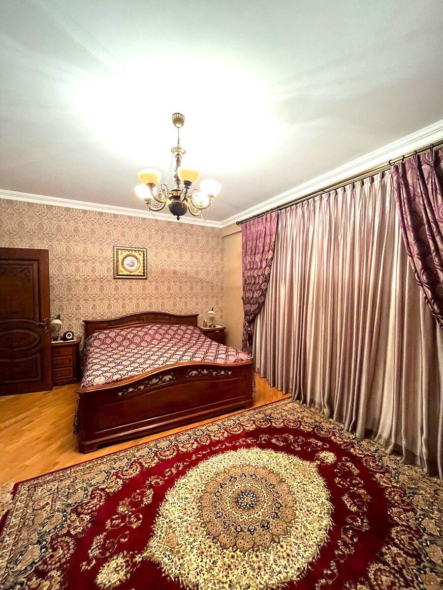 Satılır 5 otaqlı yeni tikili 235 m² — Mənzil, Bakı (11)